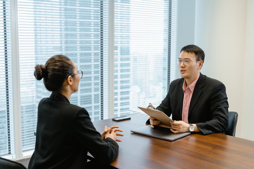 口臭問題への対応を考える人事担当者